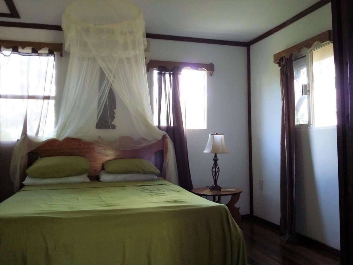 A Pousada Hidden Haven Unitedville Exterior foto