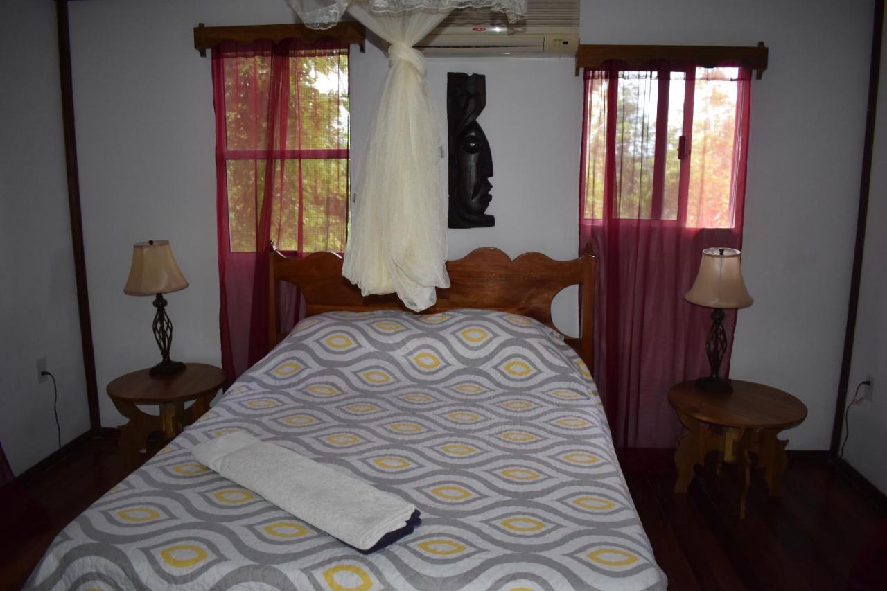 A Pousada Hidden Haven Unitedville Exterior foto